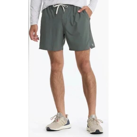 Men's Vuori Trail Shorts 2.0 in Dusty Pine size M Athleisure Quiet Luxury - Picture 1 of 4